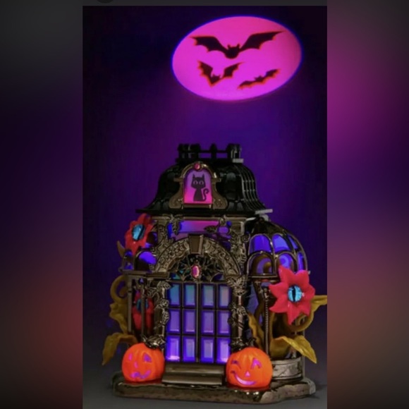 Halloween Haunted Conservatory Projector Wallflowers Plug NEW 2021 bats light - Picture 2 of 15